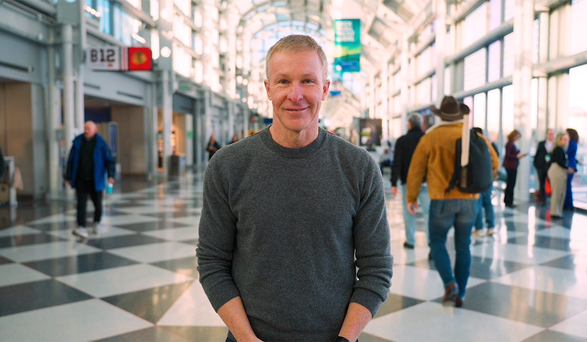 Scott Kirby in the United terminal